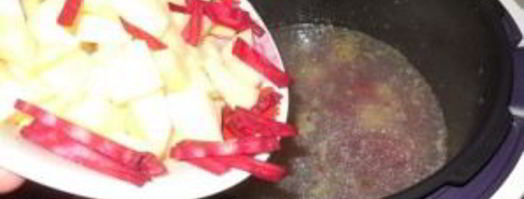 борщ в мультиварке со щавелем. Шаг 9