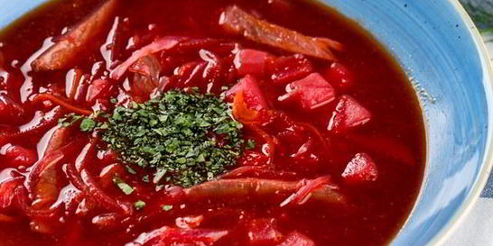 Холодный борщ с говядиной