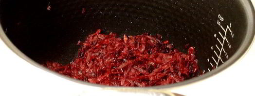 пдбиваний борщ с чесночными крутонами. Шаг 2