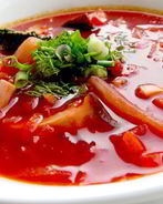 Вегетарианский борщ с грибами и брокколи