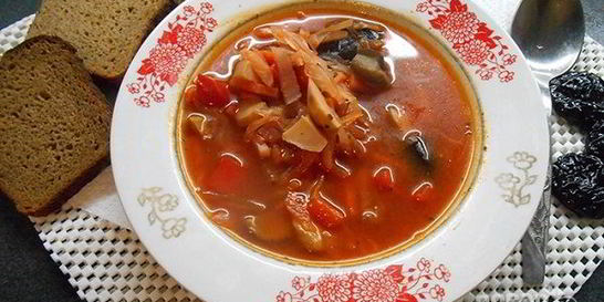 Вегетарианский борщ в мультиварке