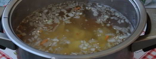 зеленый борщ с фрикадельками и со щавелем. Шаг 8