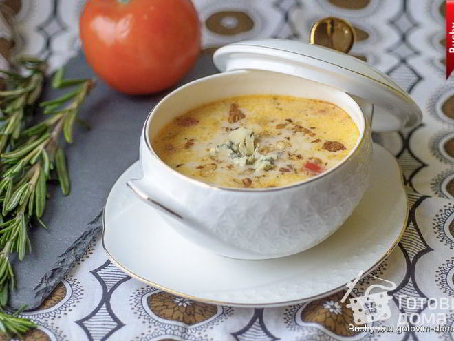Рецепт картофельного супа с голубым сыром