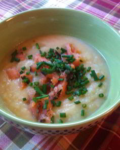 Картофельный суп с красной рыбой