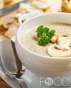 Крем-суп из шампиньонов со сливками