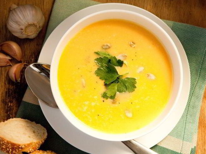 Рецепт крема-супа из тыквы с сухариками и тыквенными семечками