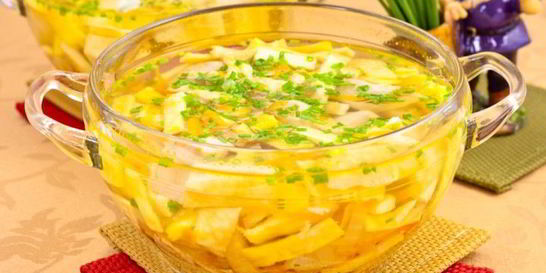 Куриный суп с яичными блинчиками