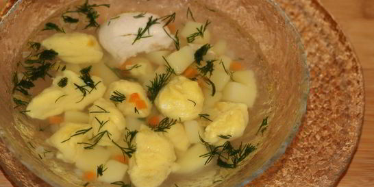 Куриный суп с заварными клецками