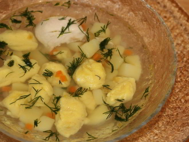 Рецепт куриного супа с заварными клецками