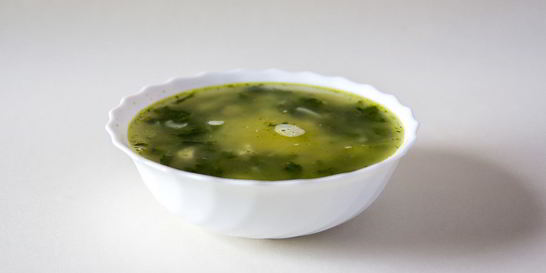 Куриный суп со шпинатом