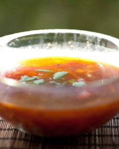 Пряный суп с нутом и копченой паприкой