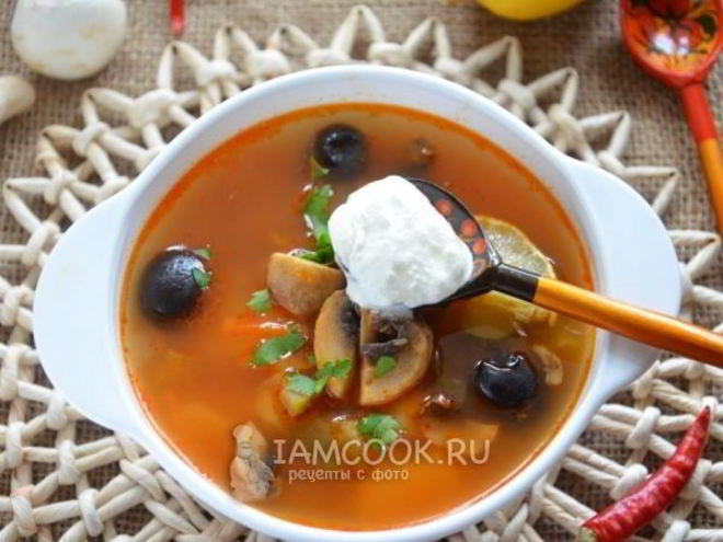 Рецепт солянки с грибами