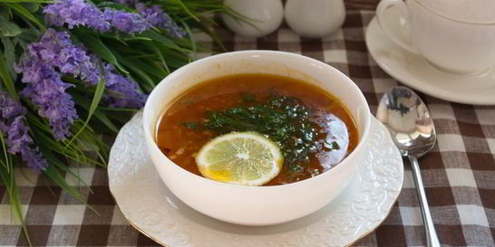 Солянка сборная мясная классическая