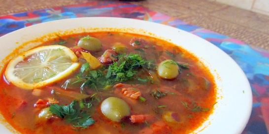 Солянка сборная мясная в мультиварке