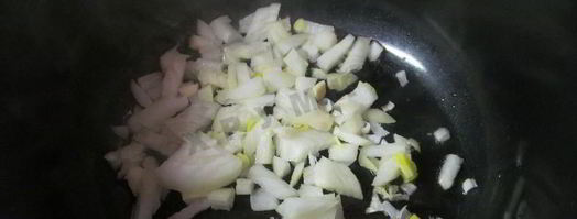 солянка сборная мясная в мультиварке. Шаг 12