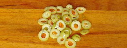 суп солянка с оливками и колбасой. Шаг 5