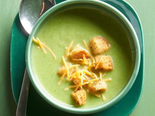 Рецепт легкого супа-пюре с брокколи