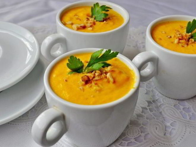 Рецепт морковна-сливочного суп-пюре с карри и ананасами