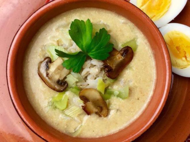 Рецепт овощного перлового супа-пюре с луком-пореем и шампиньонами