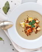 Суп-пюре из белых грибов с домашней курочкой