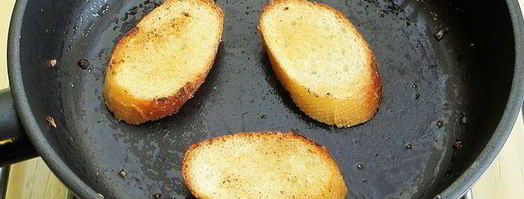 суп-пюре из брокколи с гренками. Шаг 6