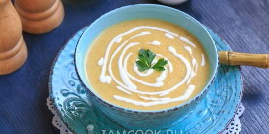 Суп-пюре из кабачков с плавленным сыром