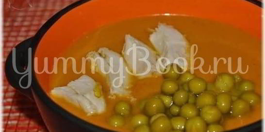 Суп-пюре из тыквы с курицей и зеленым горошком