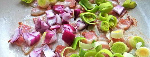 суп-пюре картофельный с горошком и беконом. Шаг 5