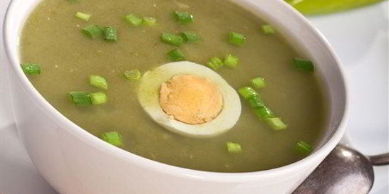 Венгерский суп-пюре из шпината со сливками