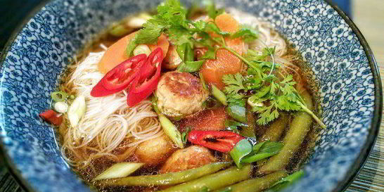 Тайский суп с фрикадельками