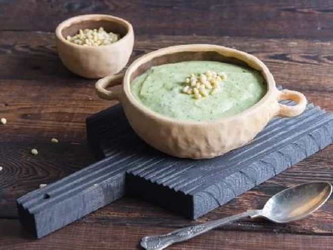 Рецепт витаминного супа со шпинатом и брокколи