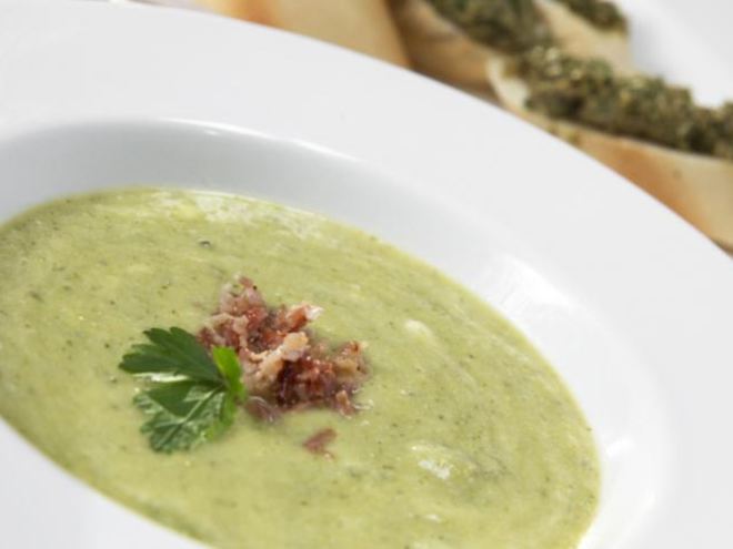 Рецепт зеленого супа и бутерброды с паштетом из мидий