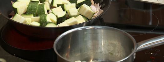 зеленый суп и бутерброды с паштетом из мидий. Шаг 2