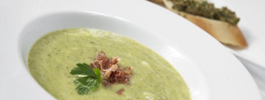 зеленый суп и бутерброды с паштетом из мидий. Шаг 7