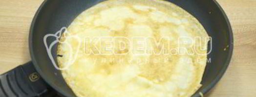 блины с луком и яйцом. Шаг 5