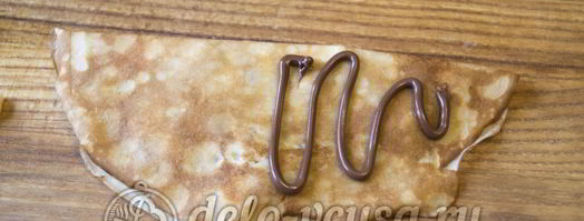 блины с нутеллой и бананом. Шаг 7