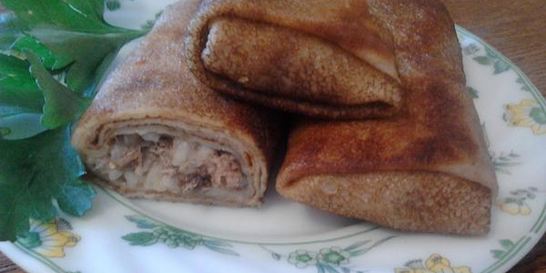 Блины с рисом и рыбой