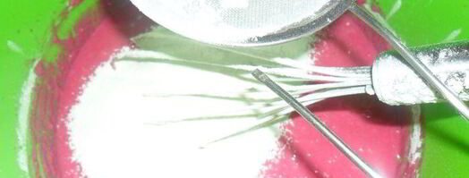 свекольные блины на ряженке. Шаг 3