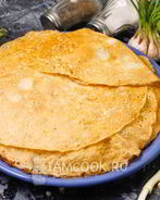 Тонкие блины с дырочками на минералке