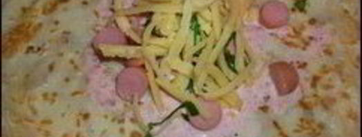 тонкие блины с начинкой и соусом из свежих томатов. Шаг 9