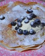 Заварные блинчики с ягодами