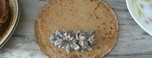 заварные гречневые блины с шампиньонами. Шаг 5