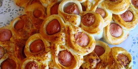 Булочки Гусенички с сыром и сосисками