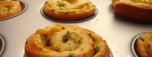 булочки с чесноком, сыром и пряными травами. Шаг 5