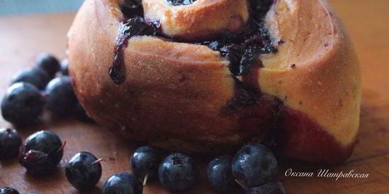 Булочки с голубикой