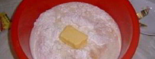 булочки с колбасой. Шаг 2