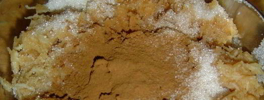 булочки с яблоками, изюмом и сгущенным молоком. Шаг 2