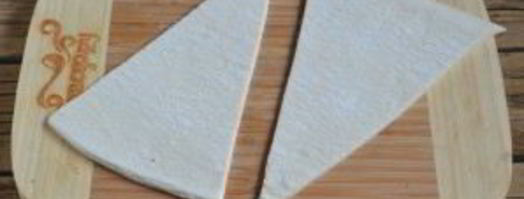 круассаны из слоеного теста. Шаг 2