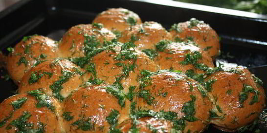 Пампушки с чесноком