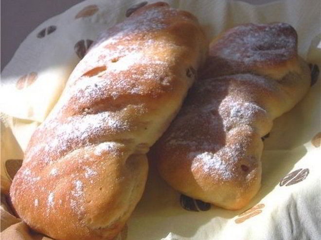 Рецепт постных витых булочек с изюмом и семенами льна